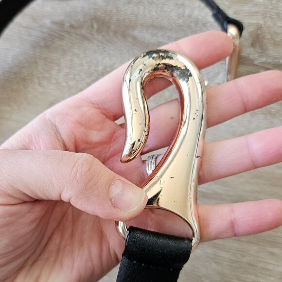 Chico's Black Leather Slide Adjustable Rose Gold Tone Hardware Belt Medium/Large - Picture 5 of 6